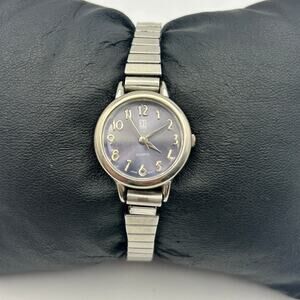 Women’s Fashion Watch Silver Tone Working New Battery